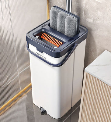 BlushBite® Hands Free Flat Mop And Bucket Set With Wringer System Z87