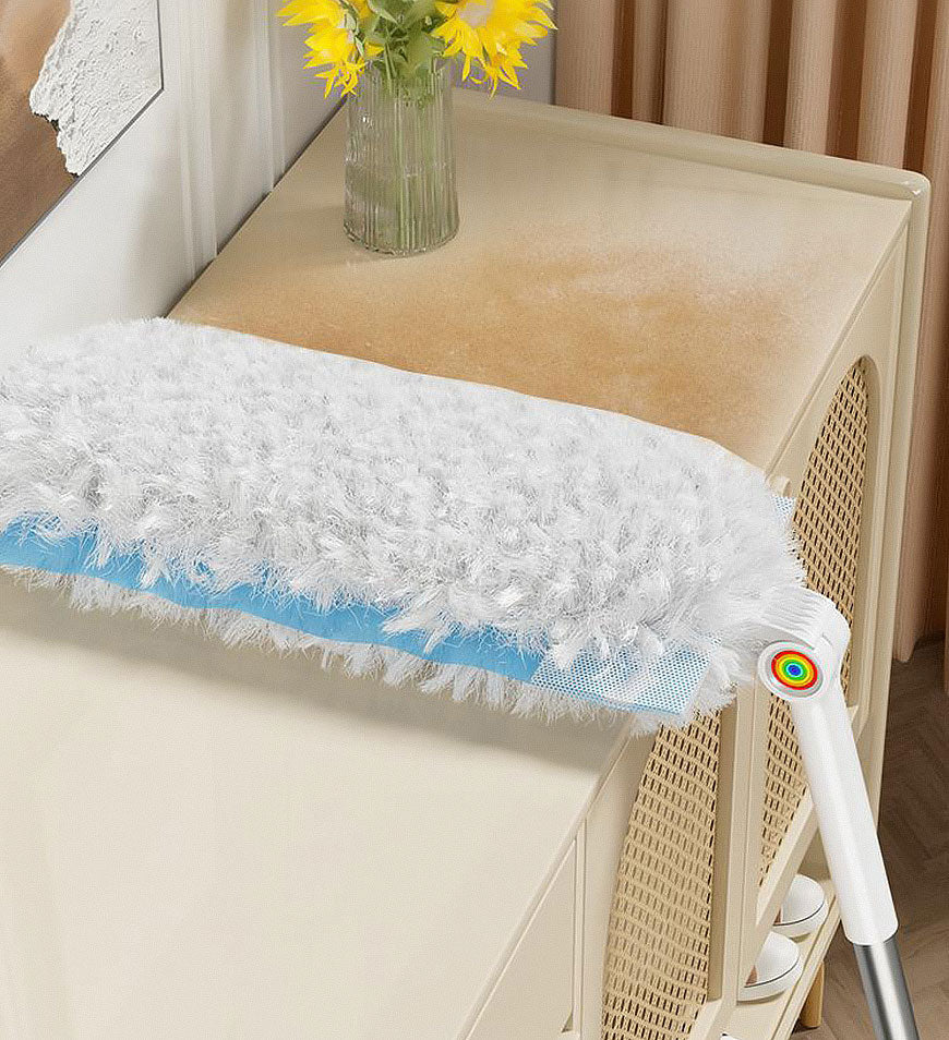 BlushBite® Electrostatic Duster Kit With Extender Handle And 10 Duster Refills Z193