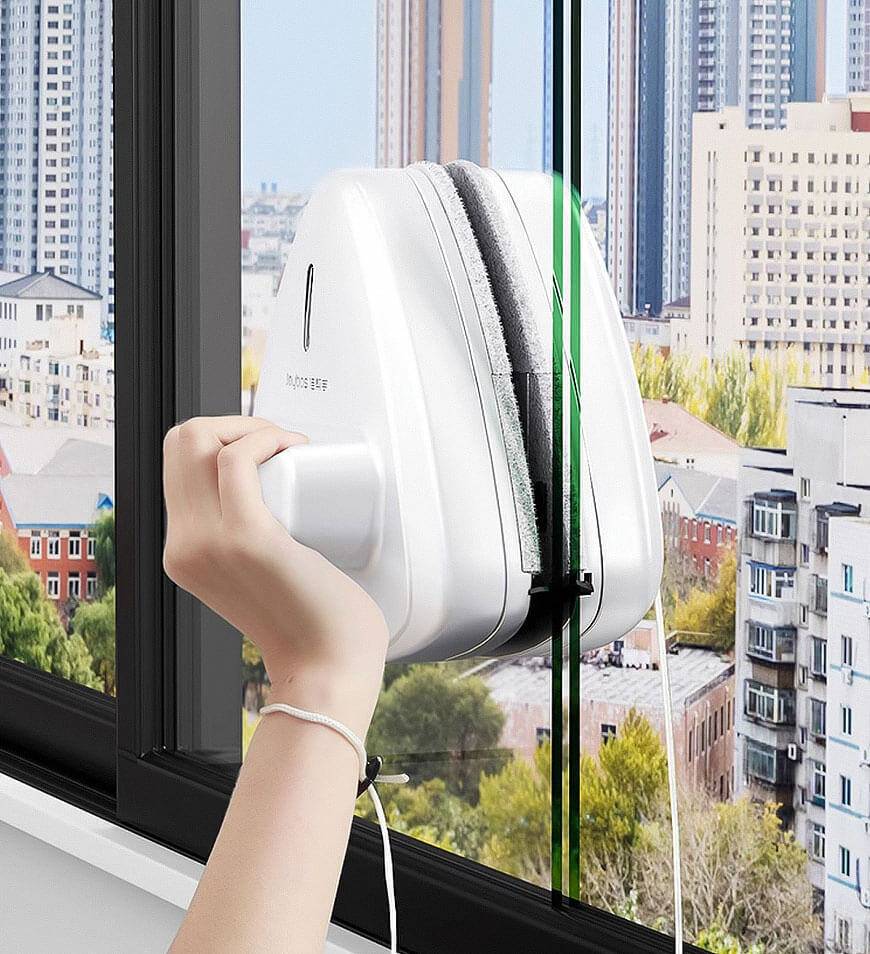 BlushBite® Adjustable Magnetic Double Sided Window Cleaner Z19