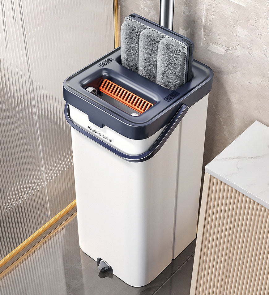 BlushBite® Hands Free Flat Mop And Bucket Set With Wringer System Z87