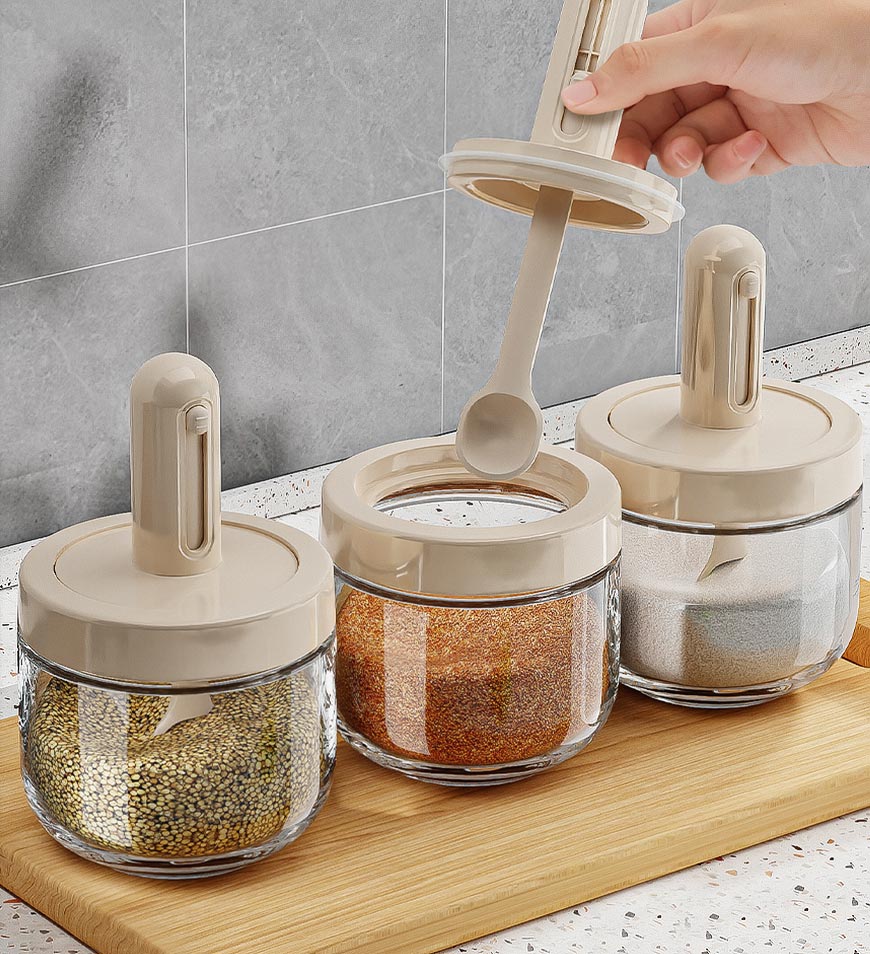 BlushBite® Retractable Bottle-Tight Glass Seasoning Jar F123