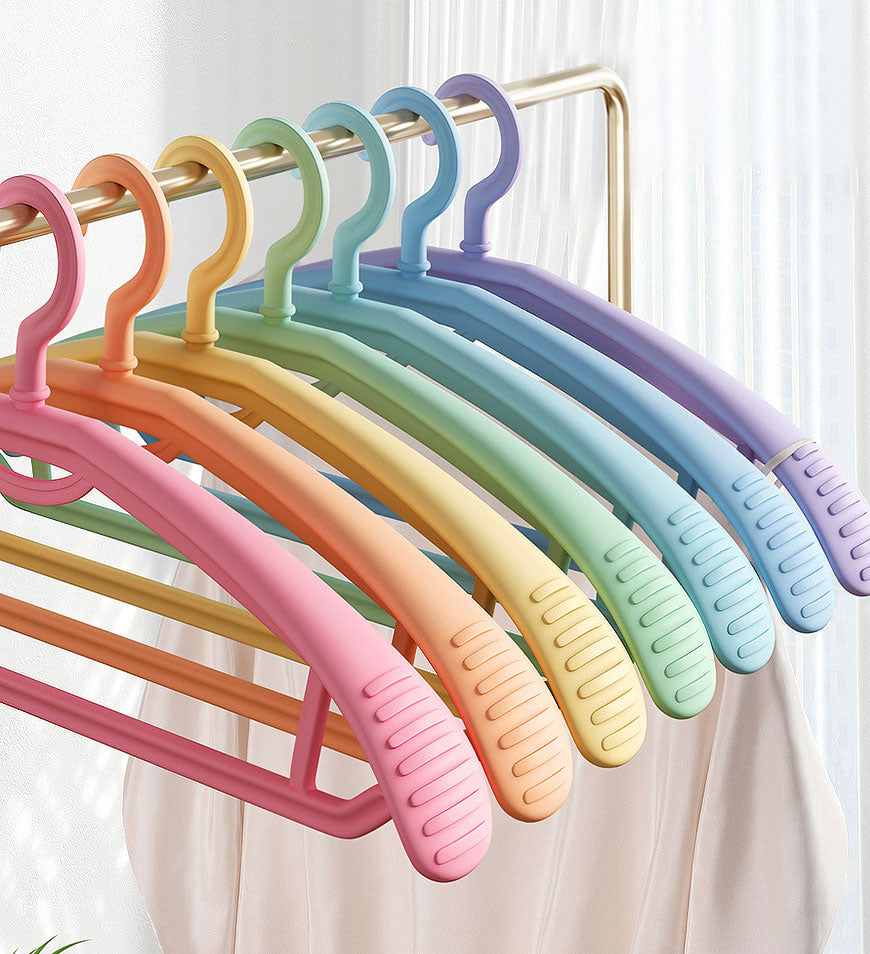 BlushBite® Non-Slip Space Saving Hangers in Rainbow Colors F126
