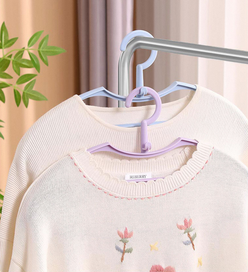 BlushBite® Colourful Light Weight Durable Non-Slip Clothes Hangers Z83